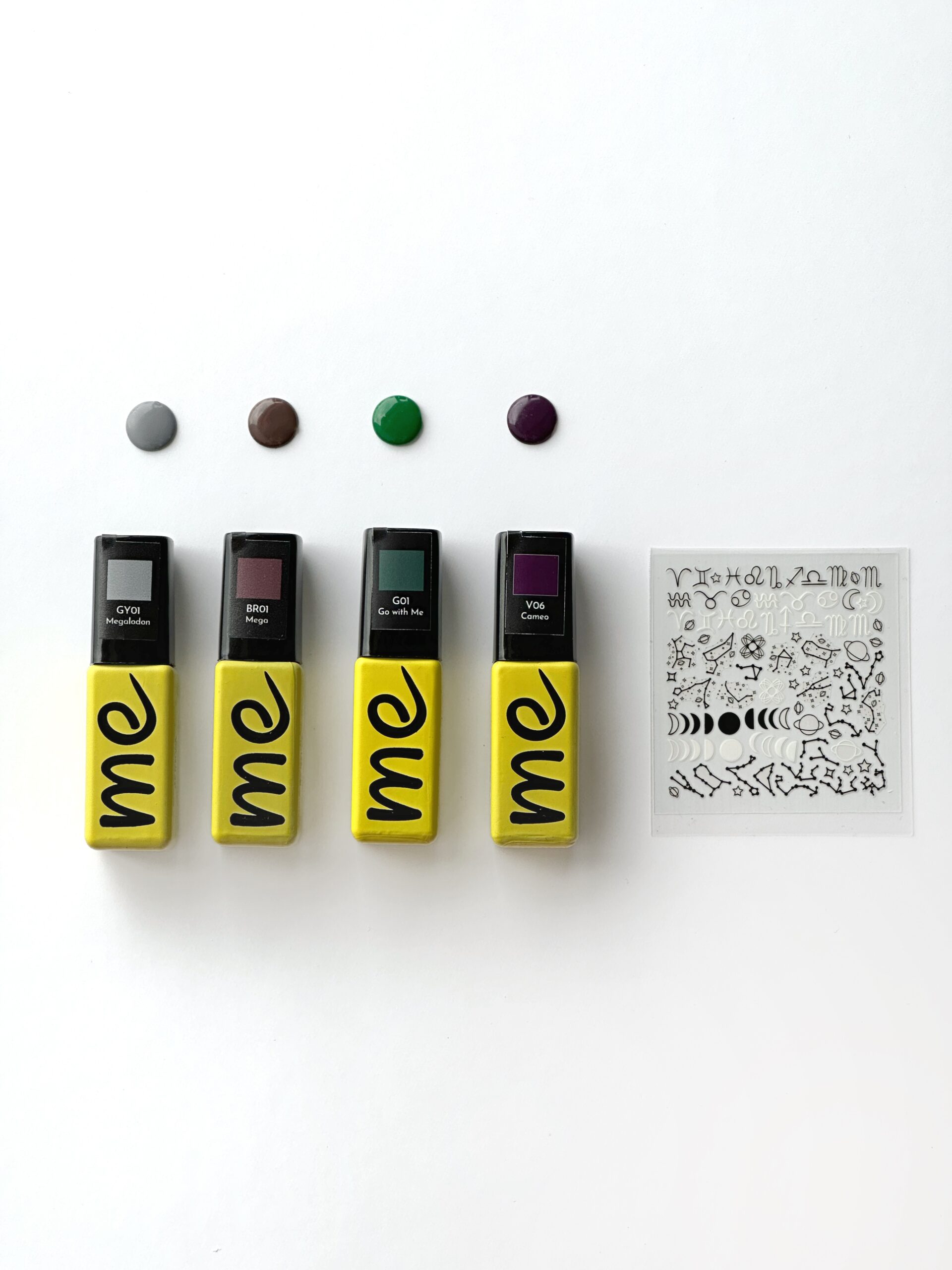 ME by EMI Try ME Set of gel polishes long lasting, easy to use with bag