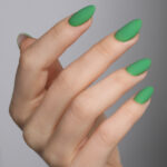 Lively Green #325, 9 ml. hand Lively Green #325, 9 ml. hand
